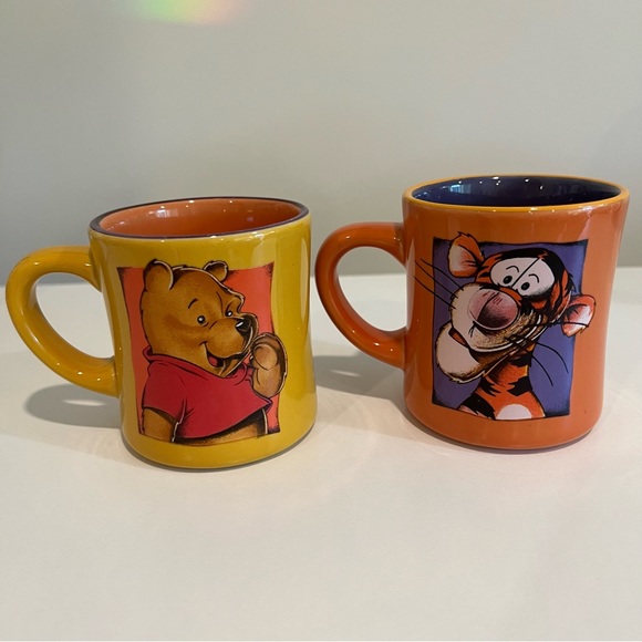 Vintage Winnie The Pooh & Tgger 12 Oz Mugs - Picture 2 of 10